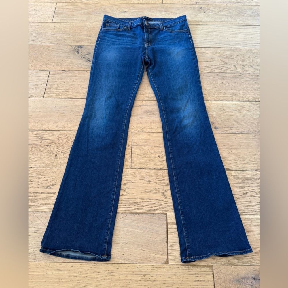 J Brand Veruca Slim Boot Leg Jeans Indigo Blue Size 32 8180216 Made in USA (855)
